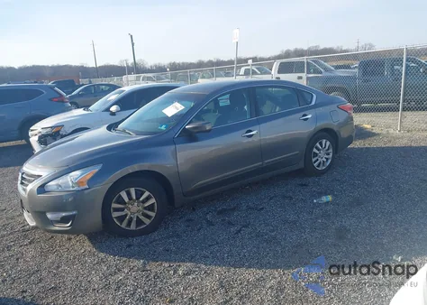 2015 Nissan Altima 2.5 S from USA, damaged, VIN 1N4AL3AP4FC458694
